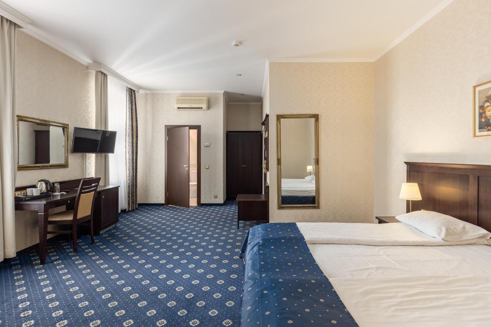 Gertrude Hotel Self Check-In Riga Bilik gambar