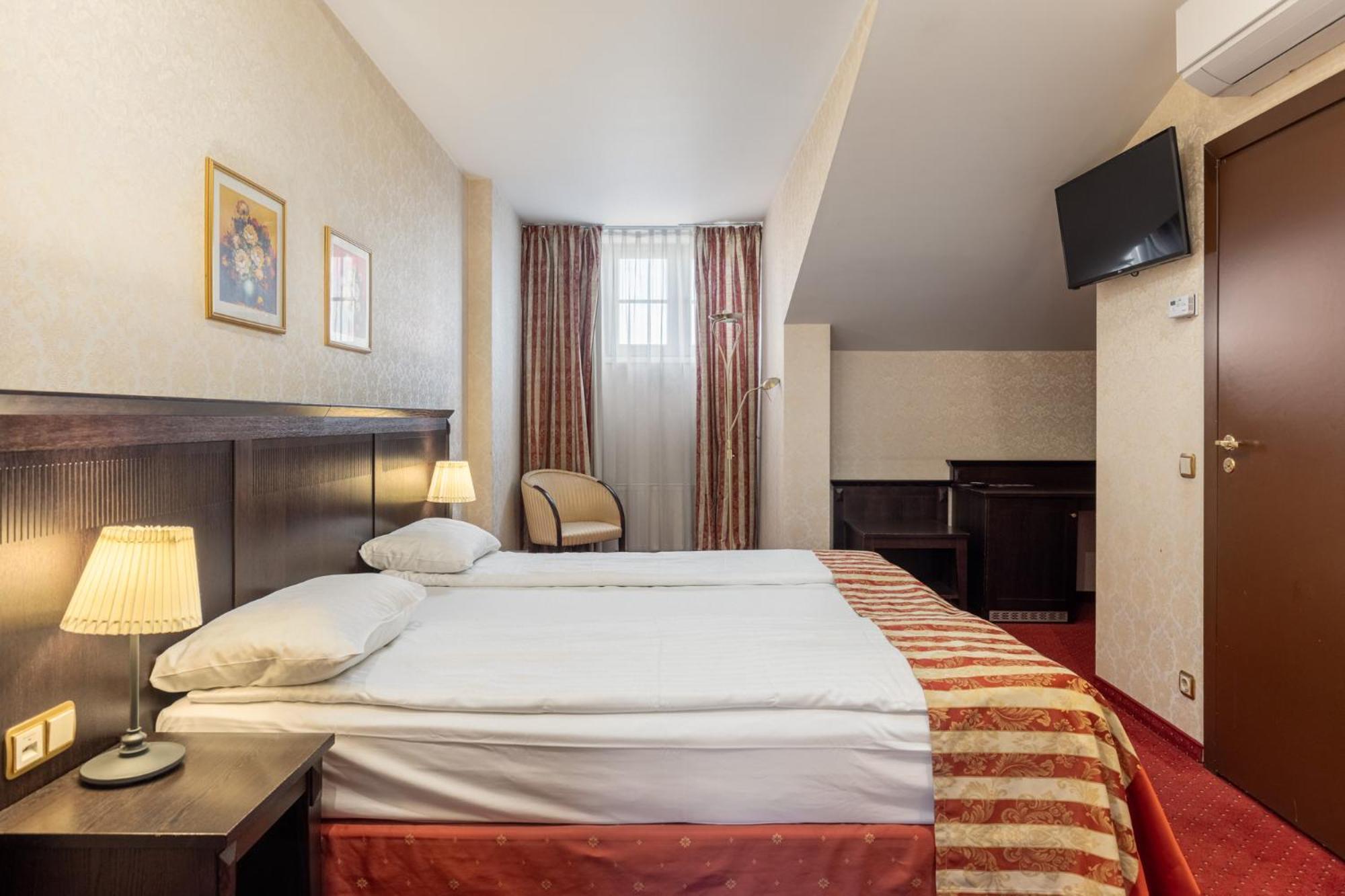 Gertrude Hotel Self Check-In Riga Bilik gambar