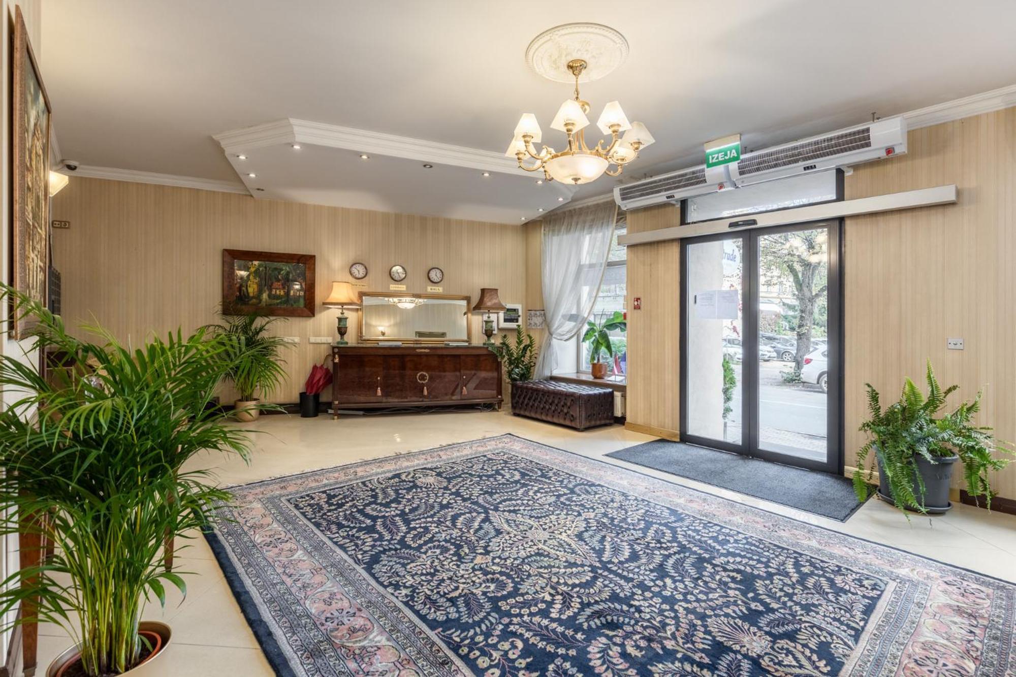 Gertrude Hotel Self Check-In Riga Luaran gambar